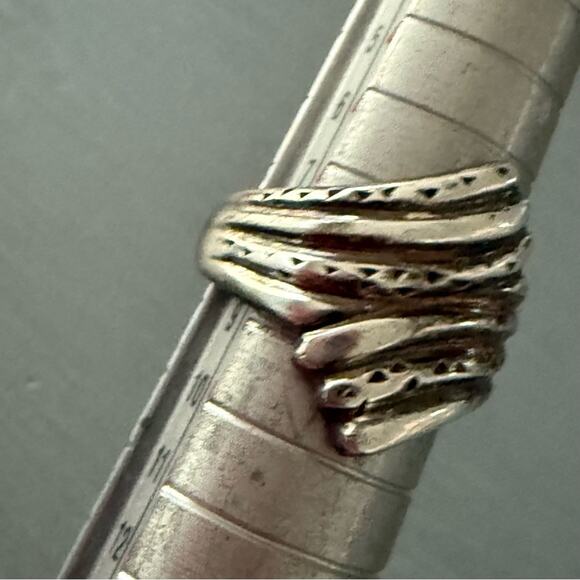 925 Sterling Silver Ring Size 4.75 - Picture 6 of 8
